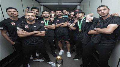 حكاية أغنية سطلانة من احتفالات الأهلي إلى سخرية جماهير الرجاء من الوداد (فيديو)