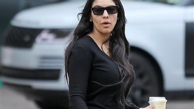 أول ظهور للكويتية نور الفلاح بجسد ممتليء بعد إنجاب طفلها الأول من آل باتشينو