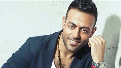 تامر عاشور: هيفاء وهبي مبتعرفش تغني (فيديو)