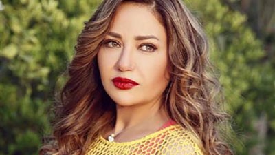 ليلى علوي: تعرضت للخيانة وهذا رد فعلي (فيديو)
