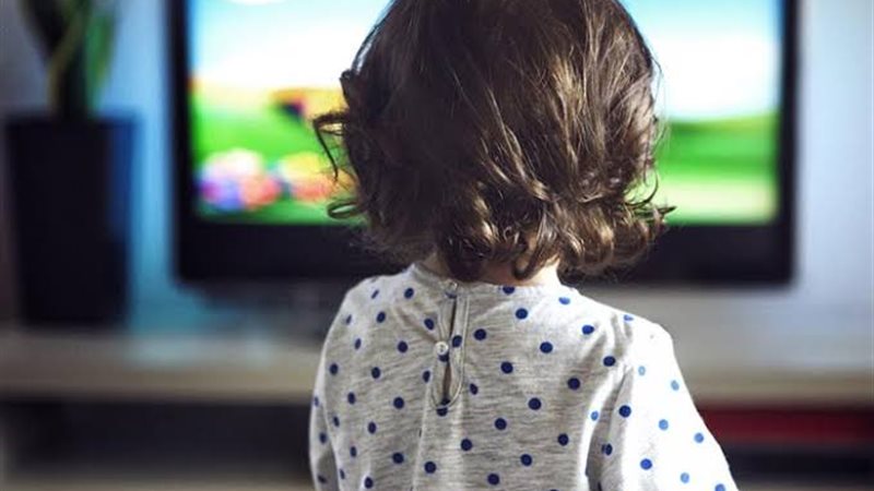 مشاهدة الأطفال لأفلام