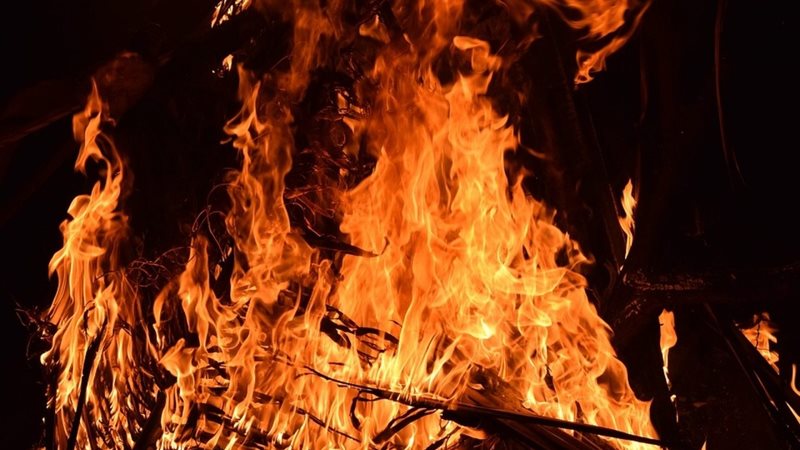 تفسير حلم خروج النار