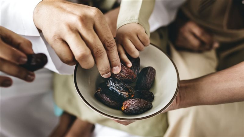 حكم الصيام في العشر