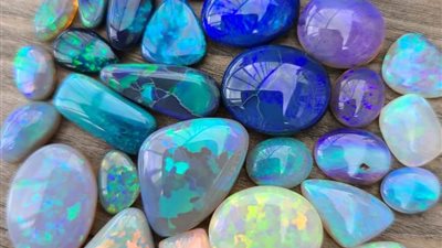 تفسير حلم جمع الأحجار الكريمة في المنام وعلاقته بالخوف من هذه الأشياء