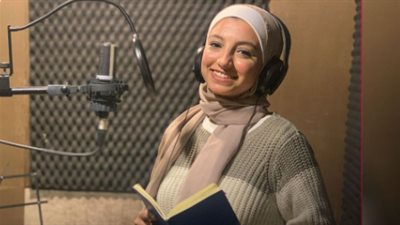 تقى محمد فنانة تعليق صوتي وصلت إلى عالم ديزني