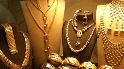 انخفاض جديد في أسعار الذهب بالأسواق المحلية اليوم الجمعة 7-7-2023 «عيار 21 بكام؟»