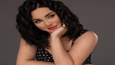 سلاف فواخرجي: تعبت من كذبي وقوتي المزيفة