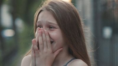 «دموع الفرح» لماذا نبكي عند الاحساس بالسعادة؟ 