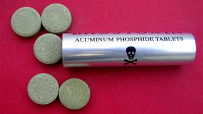 تفاصيل تخلص سيدة عمرها 78 عاما من حياتها باستخدام حبة الغلال السامة