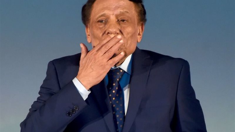 النجم عادل إمام