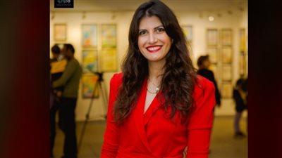 «إنجي لطفي» أول قائدة كورال مصرية معتمدة من الأكاديمية الموسيقية في ألمانيا