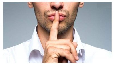 10 أشياء لا يبوح بها الرجل للمرأة أبدًا