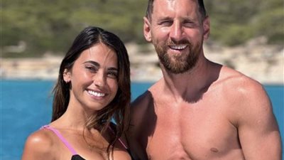 ليونيل ميسي يتسوق لزوجته وينجو من حادث مميت