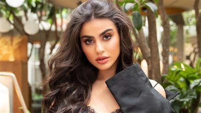 الاعتداء على مشهورة التواصل اللبنانية الدكتورة يومي في باريس (فيديو)