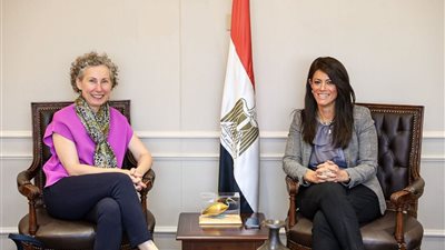 رانيا المشاط وزيرة التعاون الدولي تلتقي بنائبة رئيس مؤسسة التمويل الدولية للدعم المؤسسي