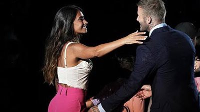 عناق حار بين بيكهام وزوجة ميسي (فيديو)