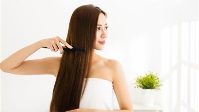 هاني الناظر يقدم الحل السحري للقضاء على قشرة الشعر