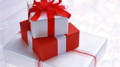 7 هدايا يفضلها الرجال ولا تفكر بها النساء.. أبرزها البلايستيشن والكاميرات