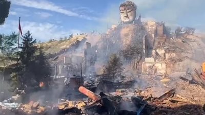الحرارة العالية تلتهم تمثال بوذا في الصين (عمره 1500 عام)