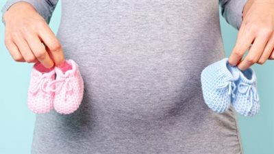 هل يجوز تحديد نوع الجنين من خلال عملية الفحص الجيني؟ الإفتاء تُجيب