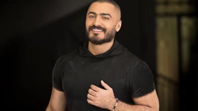 تامر حسني ينشر مقطع من أغنيتة الجديدة «وهكذا علق» 