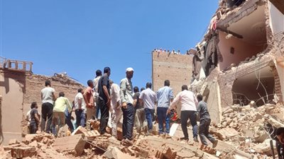 بالأسماء| إصابة 8 أشخاص في انهيار عقار رشيد بالبحيرة (صور)