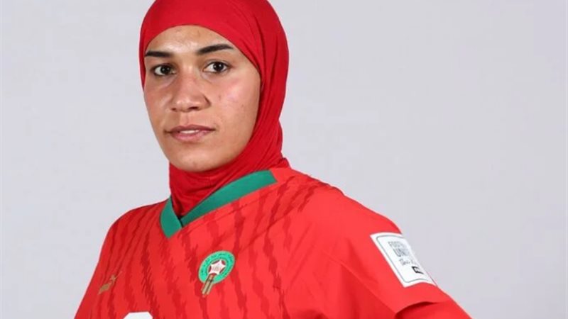 نهيلة بنزينة