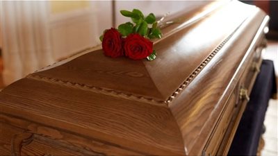 تفسير حلم التابوت وفيه ميت بالمنام لابن سيرين وابن شاهين