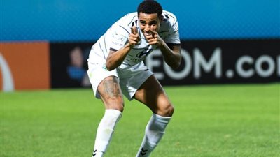 عقبة أخيرة تهدد بإفشال صفقة انضمام سوزا إلى الأهلي 