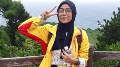 سارة بكر.. قصة نجاح طبيبة أسنان تفوقت في دراسة اللغة الكورية 