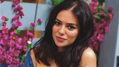 خطوبة الفنانة ثراء جبيل لـ مختار الديناري بطريقة مميزة (صور)