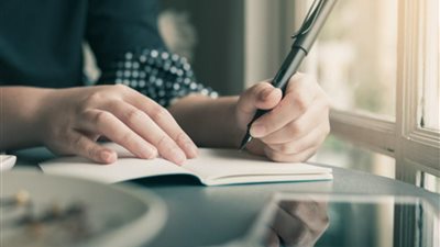 صفات يتميز بها الشخص العسر عن غيره «إبداع وعبقرية»