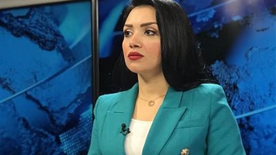 منى سامي | معلمة كيمياء عراقية تحولت إلى إعلامية محترفة