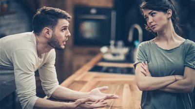 6 علامات تكشف لكِ شخصية خطيبك النرجسي «لا يتعاطف معك»