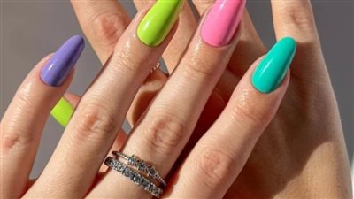 4 تصميمات صيفية من المانيكير تناسب إطلالتك في شهر أغسطس