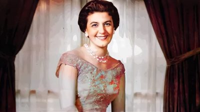 حكاية السفيرة عزيزة التي يضربون بها المثل (صور نادرة)