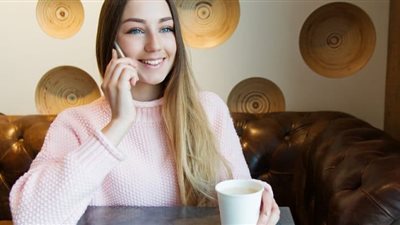 تفسير حلم الاتصال بالهاتف في المنام علامة على تعرضك للخيانة الزوجية