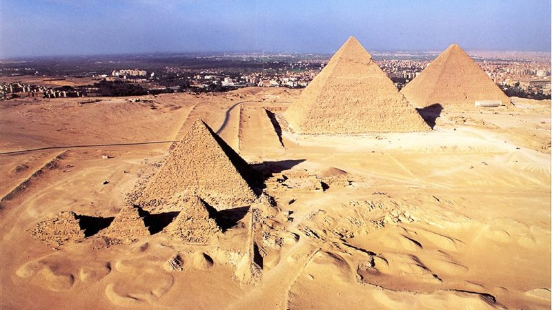 اغلاق اهرامات الجيزة