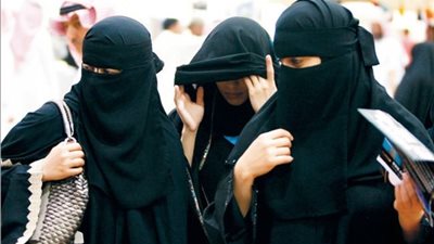 تكاليف الزواج تهدد فتيات السعودية بالعنوسة «ومطالبات بالتقنين»