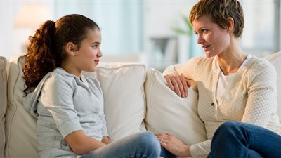 كيفية التعامل مع الطفل حالة عدم سماع الكلام؟ لايف كوتش تُجيب