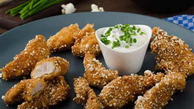 طريقة عمل الدجاج الحار المقرمش في مطبخك أحلى من المطاعم