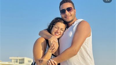 منى فاروق بإطلالة جريئة بالمايوة في أحدث ظهور(صور)