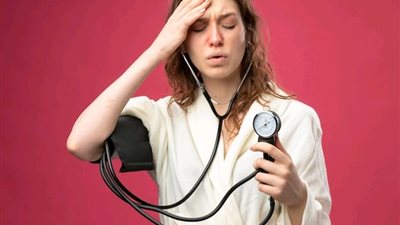 علامات الإصابة بارتفاع ضغط الدم «باين على وشك»