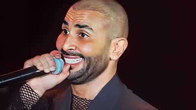 أول ظهور لأحمد سعد بعد طلاقه «مع لاعب شهير في الرياض» (صور)