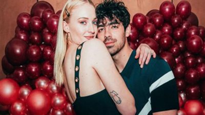 حقيقة طلاق نجمة لعبة العروش صوفى تيرنر من زوجها