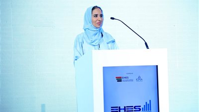 الإماراتية سارة الدلال تؤكد أهمية تطوير أنظمة الرعاية الصحية