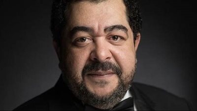 هل أصيب عادل إمام بالزهايمر؟ طارق عبد العزيز يفجر مفاجأة 