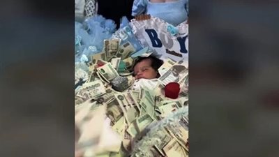 فيديو حفل سبوع طفل رضيع يشعل الغضب والجمهور: «تبذير»