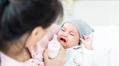 3 أسباب لرفض الطفل الرضاعة «مشاكل في الثدي»