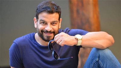 وفاة الفنان أشرف مصيلحى بعد صراع مرير مع المرض 